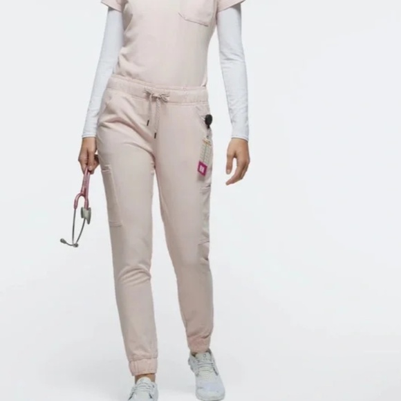 Jaanuu 5-Pocket Jogger Scrub Pants — Blushing Pink 🌸 Sz Small - Picture 1 of 10